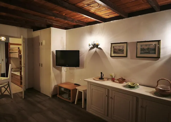 Apartment 40m2 Praloup 1600 Uvernet-Fours